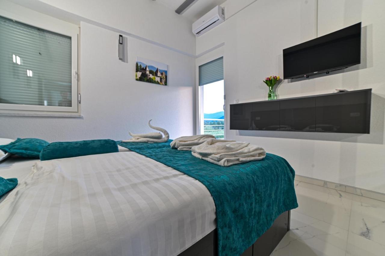 Summer Villa