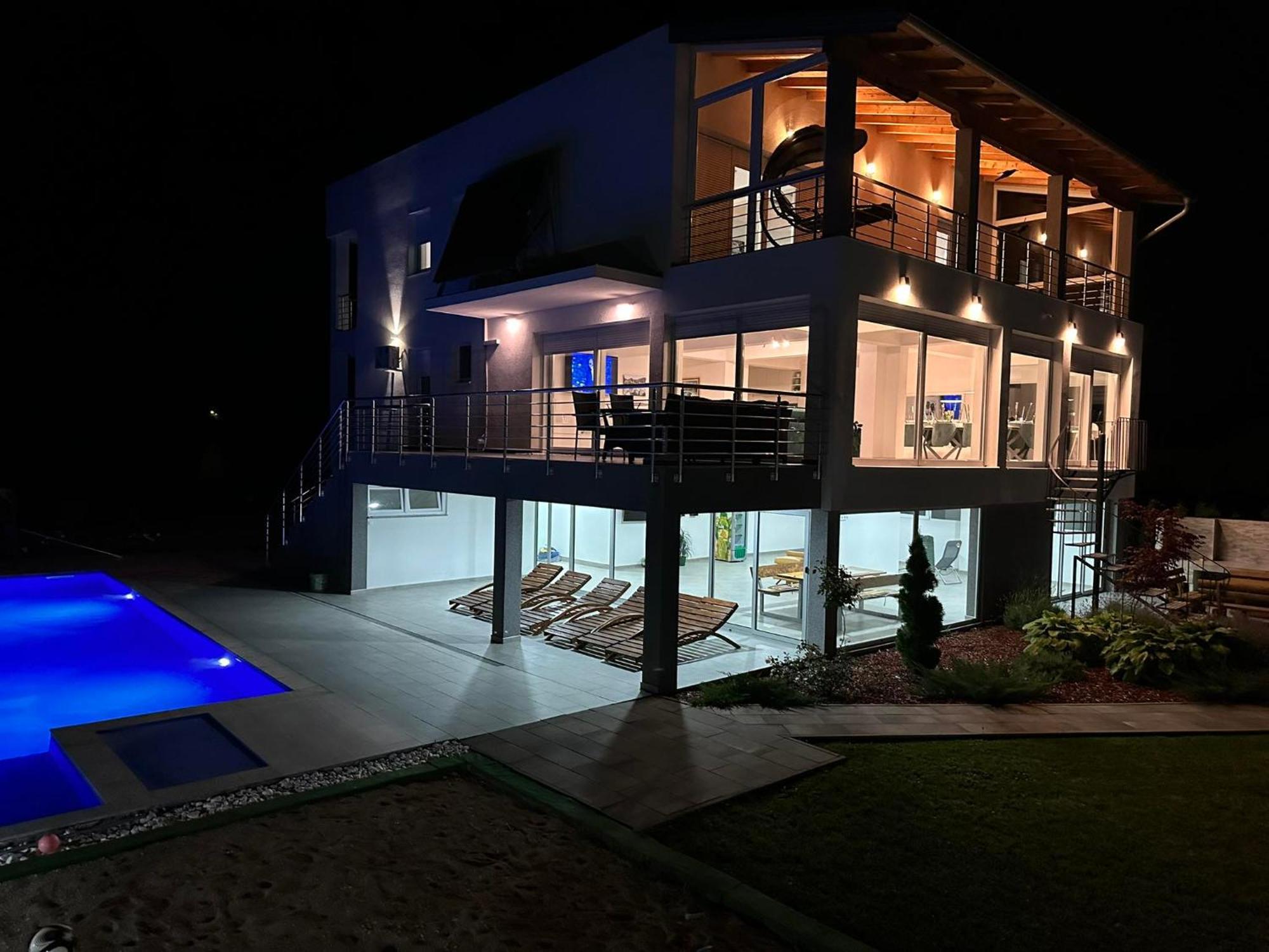 Villa Summer